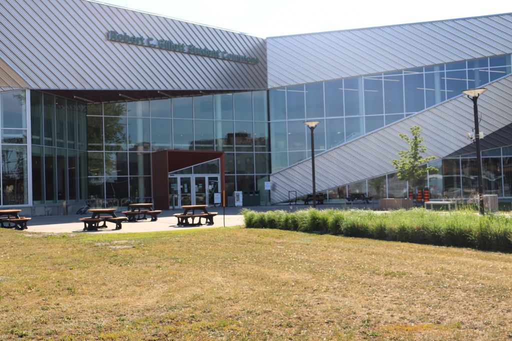 Algonquin College restarting 
some programs this summer