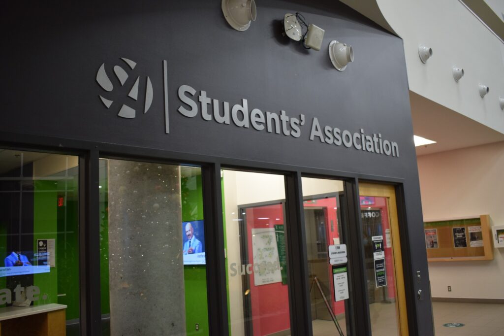 home hardware algonquin hours