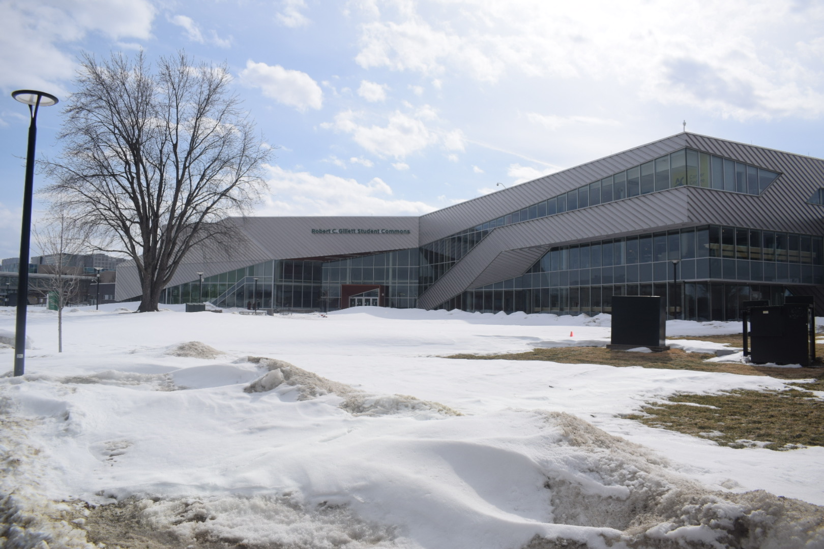 Algonquin College would be affected by the potential Ontario college faculty strike.