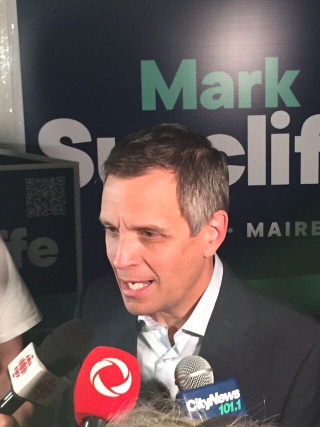 Mark Sutcliffe speaks to reporters at Lago after winning Ottawa's mayoral race on Oct. 24