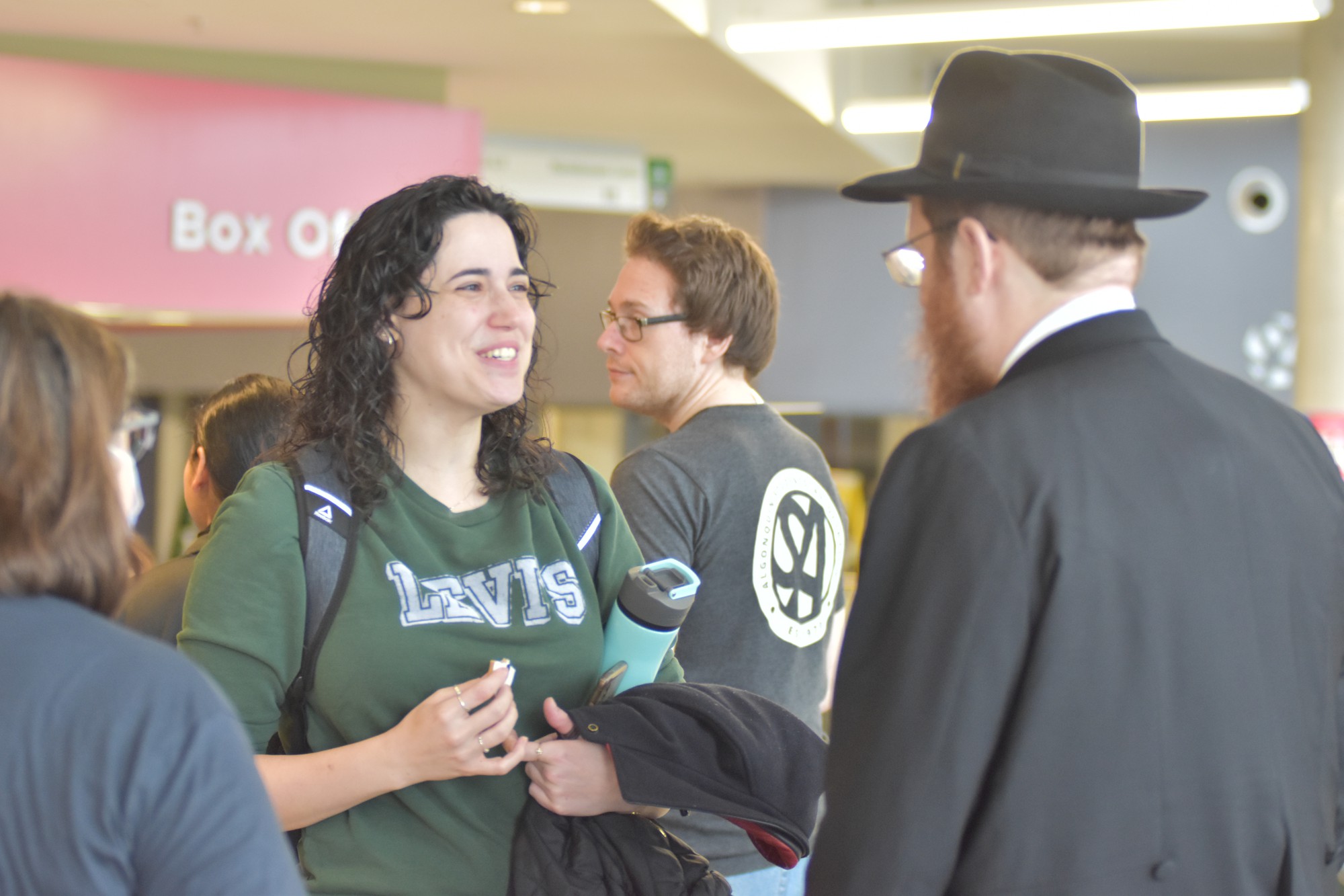 Esther Teitlebaum speaks with Rabbi Chaim Boyarsky.