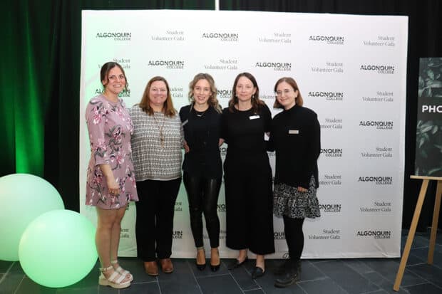 Some of the ladies who run the show are in the photo booth at Minto Hall. Just like the student volunteers, they deserved all the spotlights. Left to Right: Elizabeth Holmes, Rebecca Valerio, Lauren Larocque, Joanne Cairns, Amanda Pickerd.