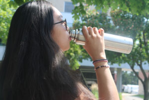 Caracas drinks plenty of water to stay hydrated during the heat wave