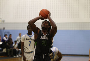 Haven Holder at the free throw line against the La Cité Coyotes on Oct. 22 in La Cité's main campus gym.