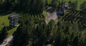 Above picture of the mazes at Saunders Farm.